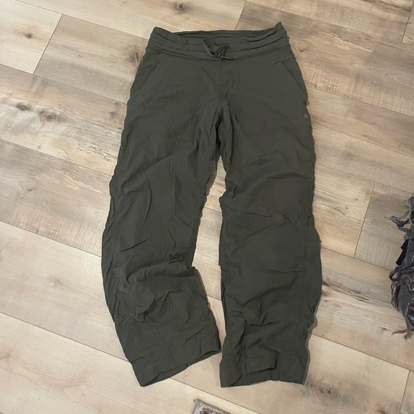 Lululemon hemmed and lined dance studio pants 6 - Picture 2 of 4